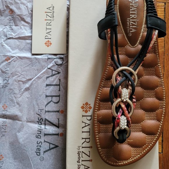 Sandals - Picture 1 of 4